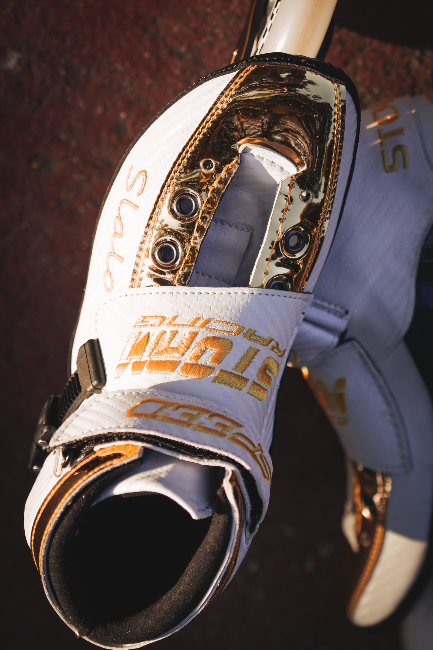 Storm T1 Speed Slalom Skates-White Gold