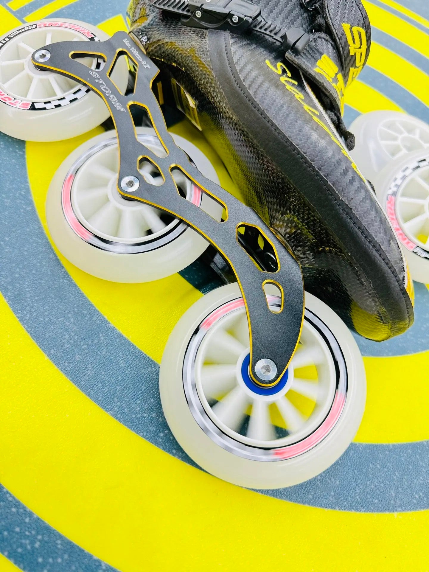 Storm T1 Speed Slalom Skates-Black Gold