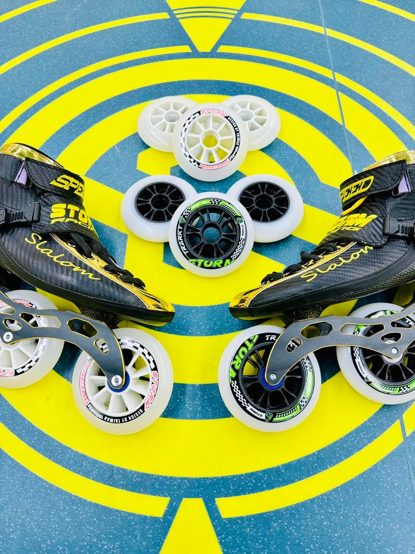 Storm T1 Speed Slalom Skates-Black Gold