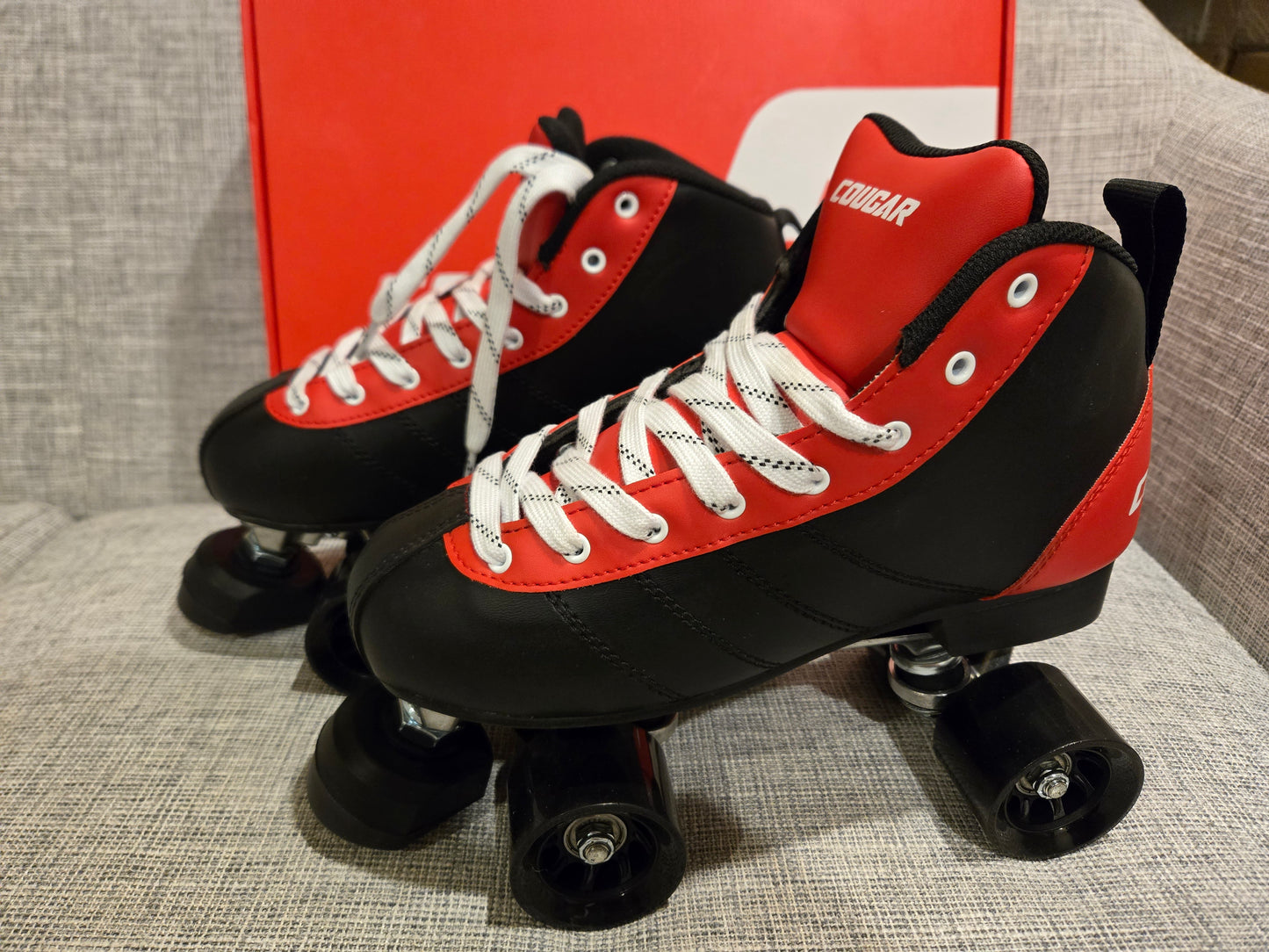 COUGAR Roller Hockey Skates-Black Red