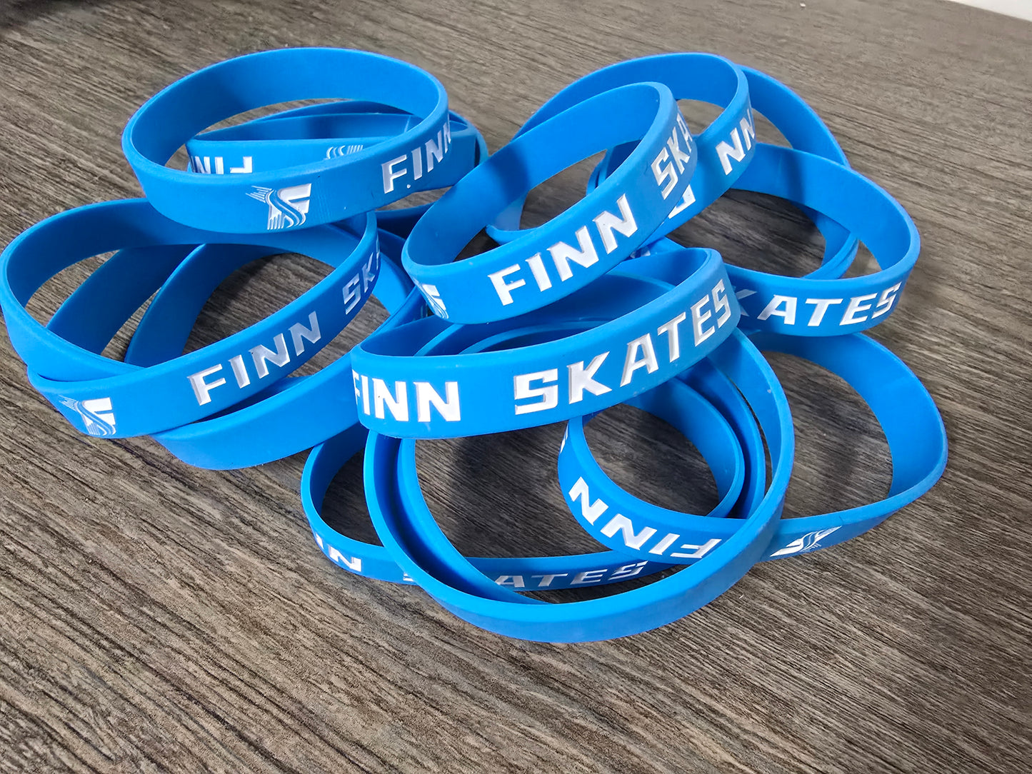 FINN SKATES Wrist Band